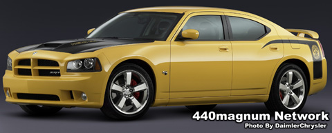 Dodge Charger SRT8 Super Bee